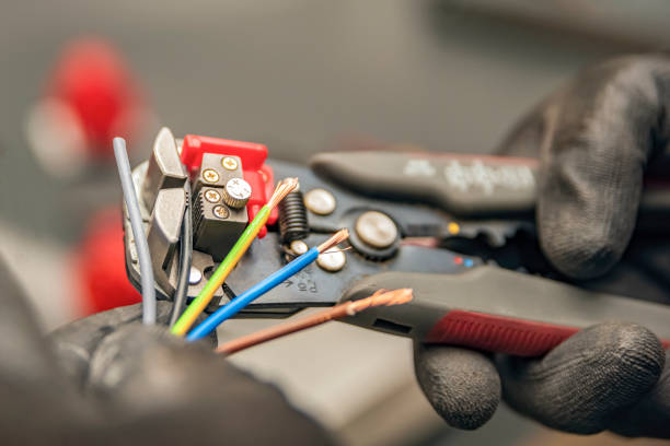 Best Residential Electrician Services  in Flora, IL
