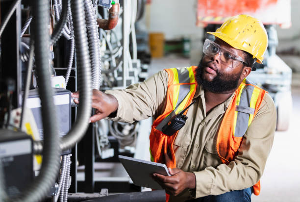 Best Licensed Electrician  in Flora, IL